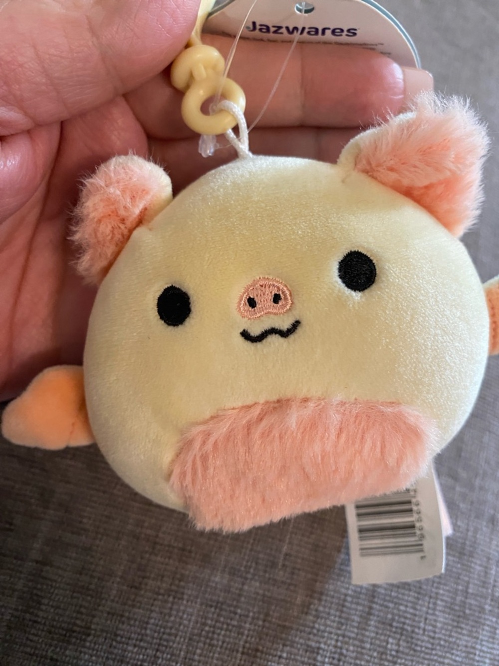 Squishmallows 3.5" Clip-On Meghan The Bat. NWT - Picture 3 of 8